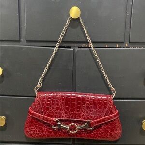 Stylish red shoulder bag